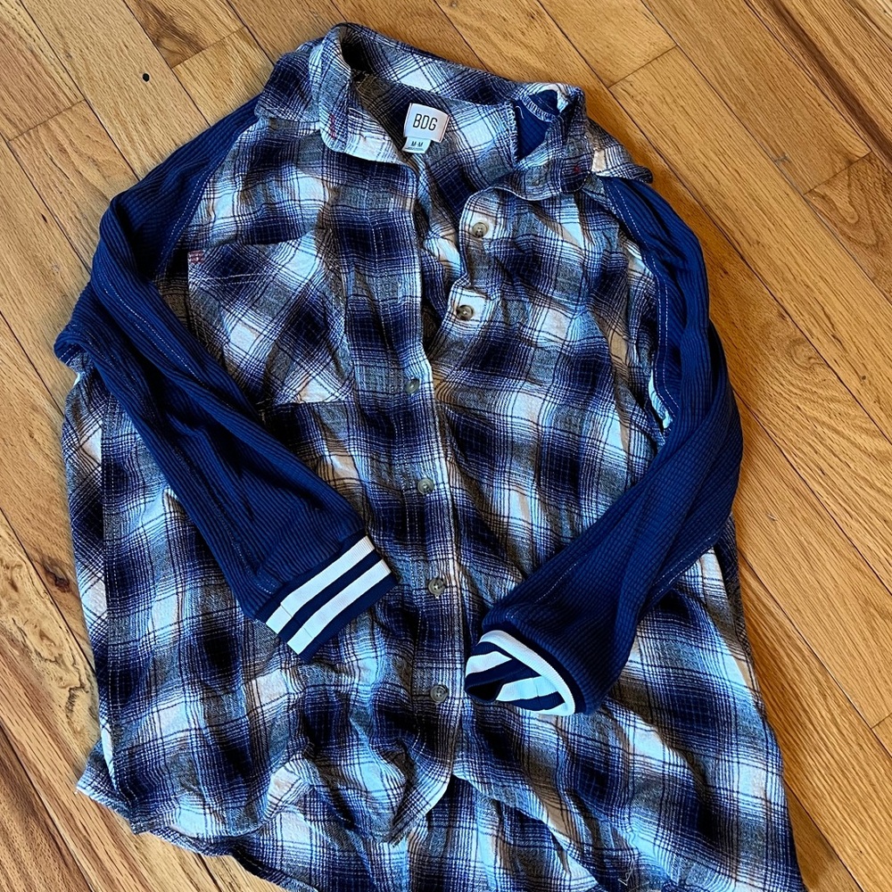 BDG Urban Outfitters Navy and Cream Plaid Shirt Athletic Style